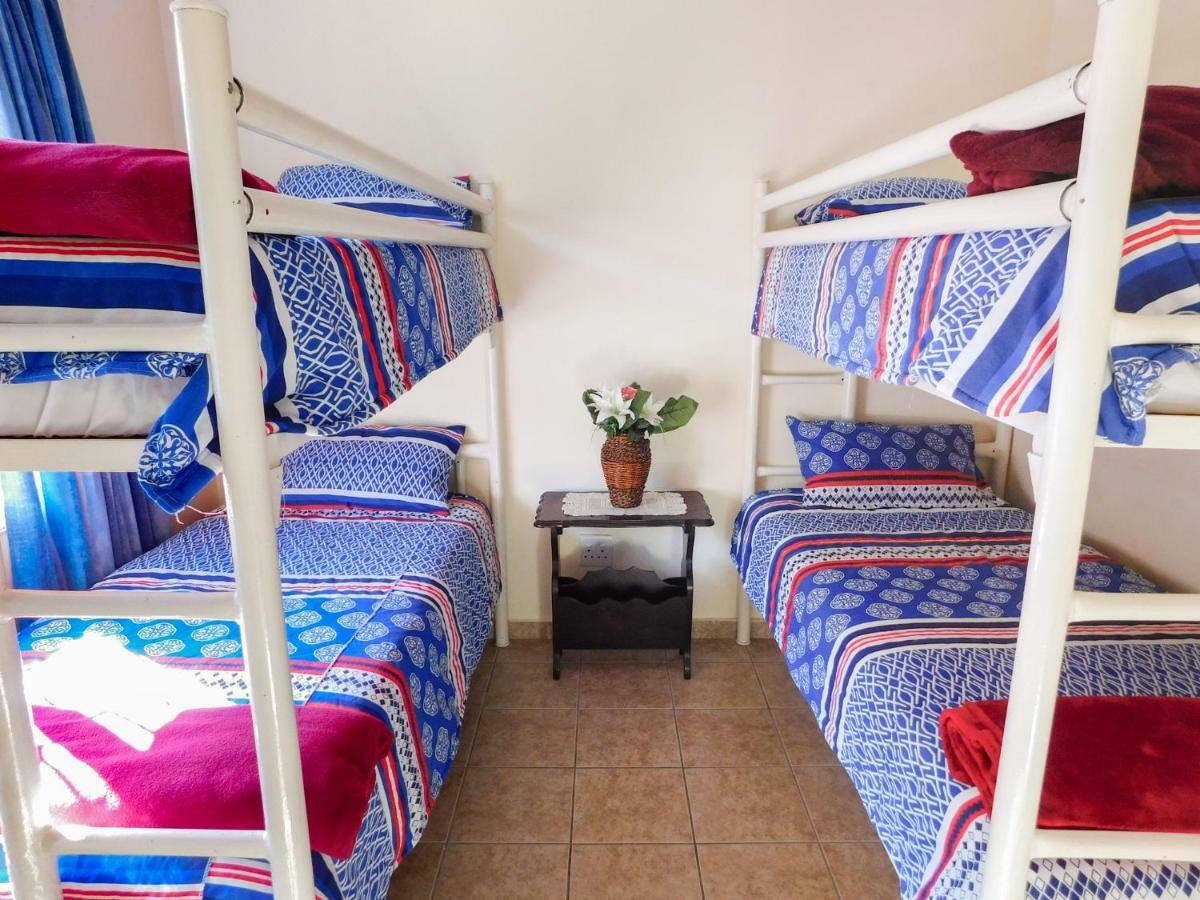 Mama Mia Cottages Oslo Beach Порт-Шепстон Экстерьер фото